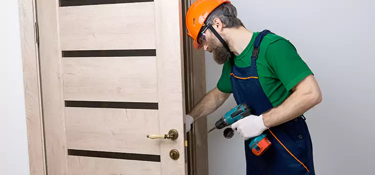 Replace Internal Door Handle with Lock Cortland